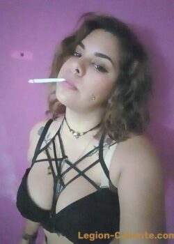 Iri Green Rica Putita