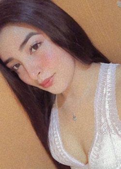 Divina perra Carmen Garcia