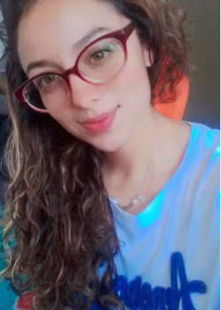 La prima más puta de la familia